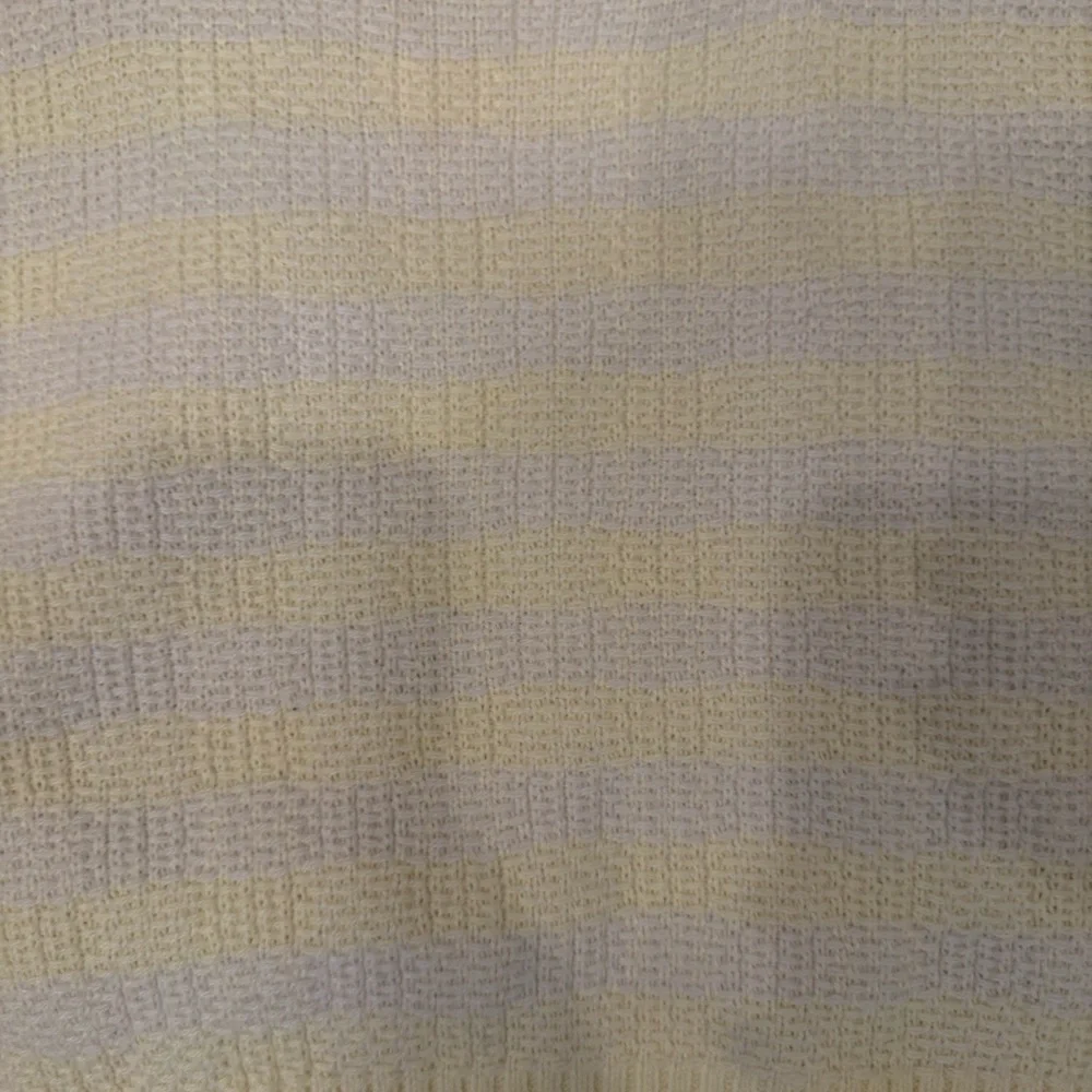 525 America NWOT Striped Yellow Sweater - Picture 3 of 5